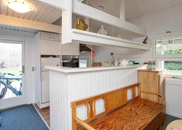 Seaside Charm In Boged-by Traum *